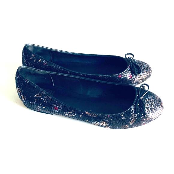 Pour La Victoire 'Hessa' Women's 9 Black Sequin Flower Bow Ballet Flat - Picture 2 of 9